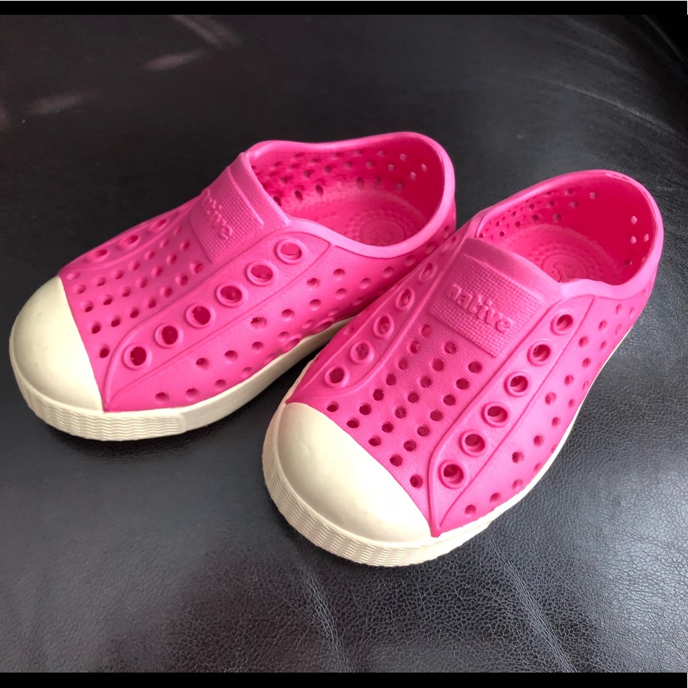 Native kids baby/toddler girls pink shoes
